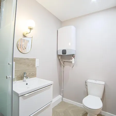 Casa Pluma Near Train Station Cosy Appartamento